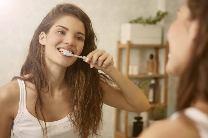 15 Best Toothbrushes Recommended by Dentists